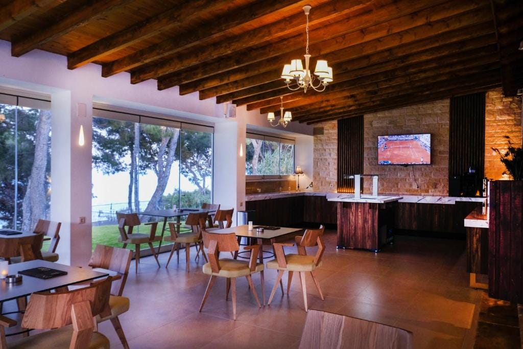 Country Inn — 3