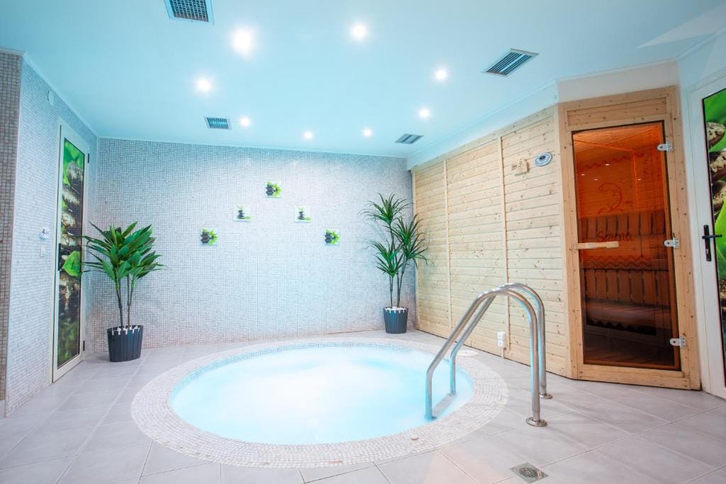 Orchidea Hotel — 3