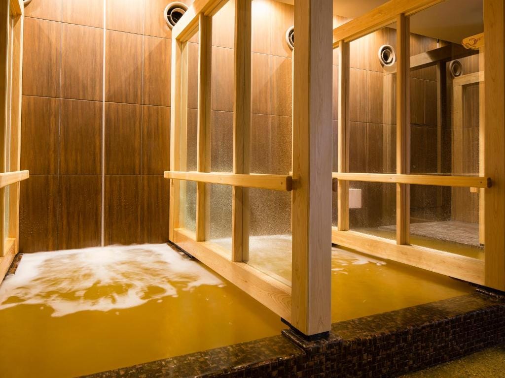 Kobe Bay Sheraton Hotel & Towers — 4