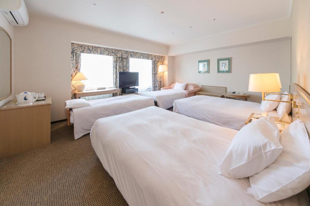 Kobe Seishin Oriental Hotel — 2