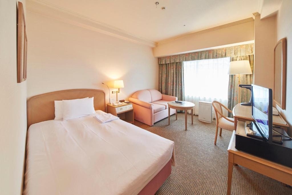 Kobe Seishin Oriental Hotel — 4