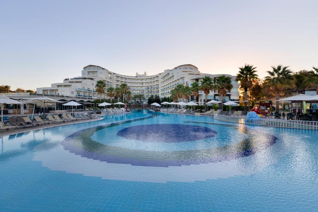 Sealight Resort Hotel — 3