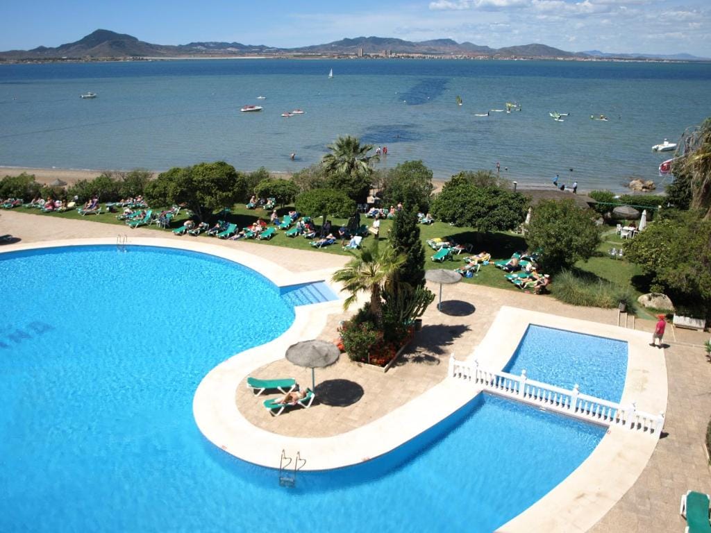 Hotel Izán Cavanna — 3