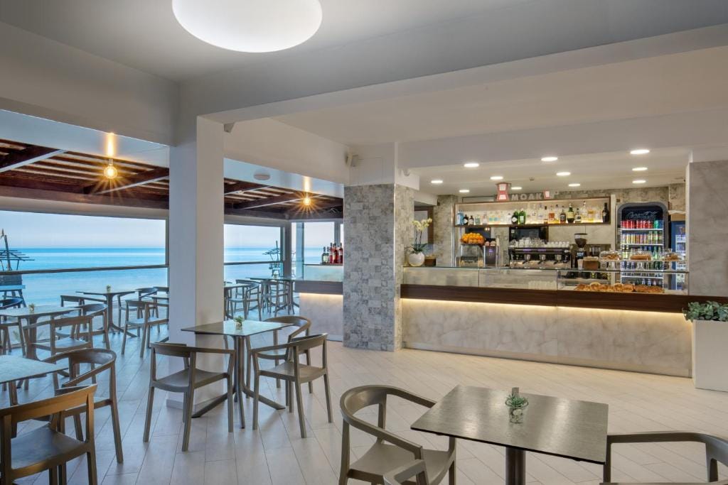 Hotel Tirreno — 4