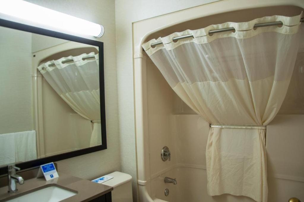 Comfort Inn — 3