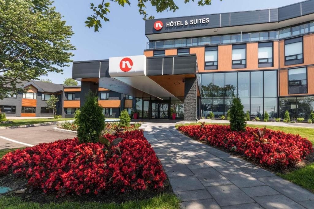 Hôtel & Suites Normandin Lévis — 1