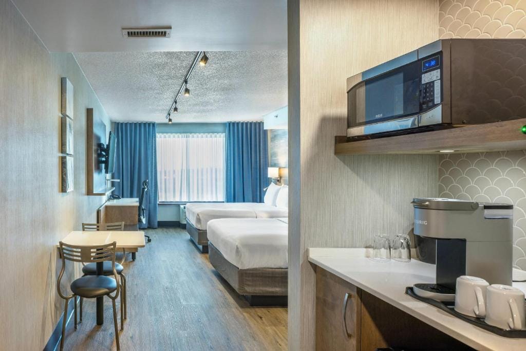 Quality Inn & Suites — 2