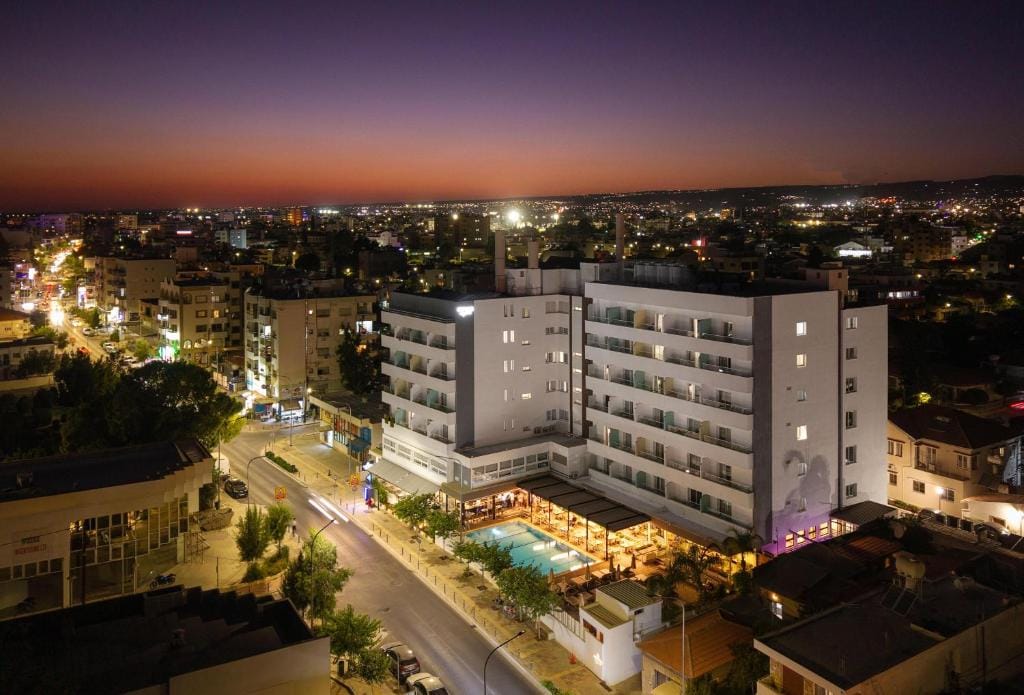 Pefkos City Hotel — 1