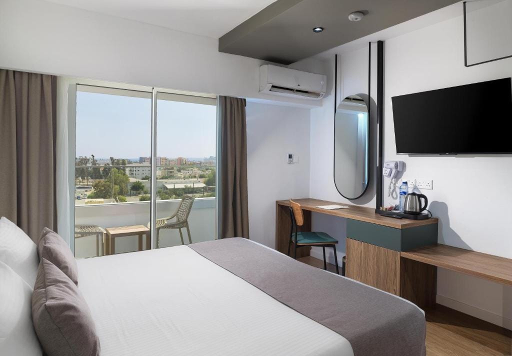Pefkos City Hotel — 2