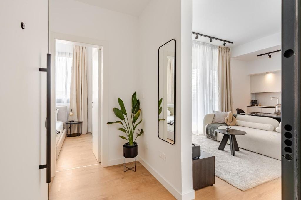 Yamas Urban Living Sequoia Residence — 2