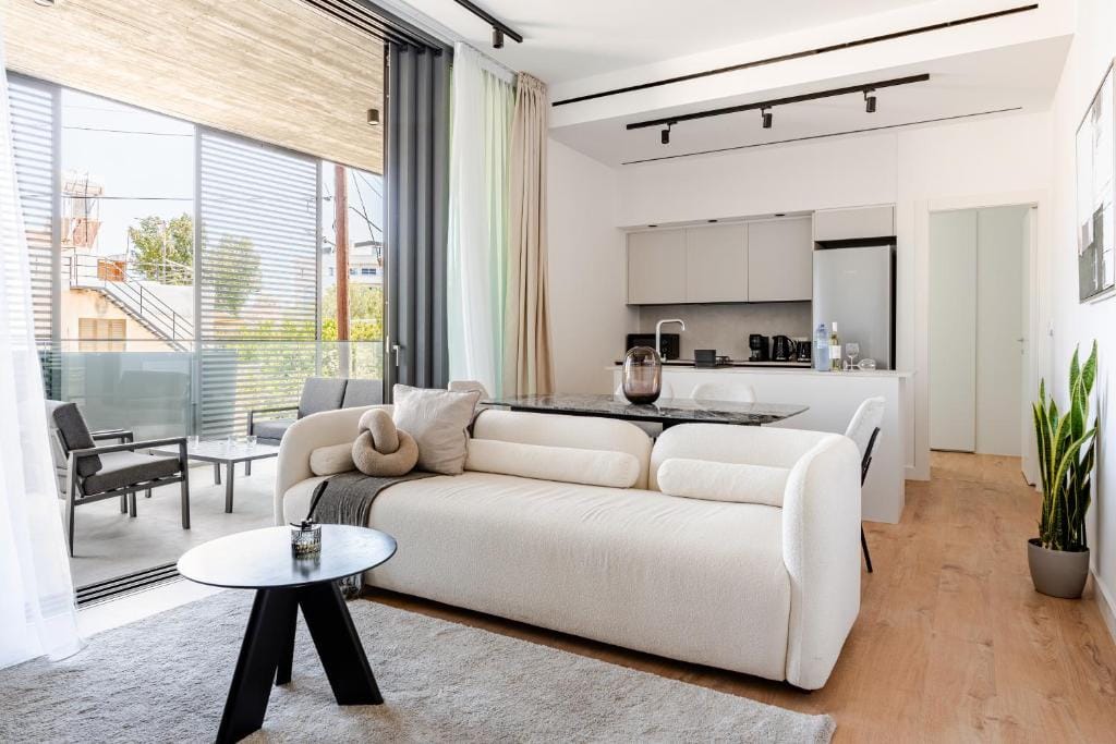 Yamas Urban Living Sequoia Residence — 5