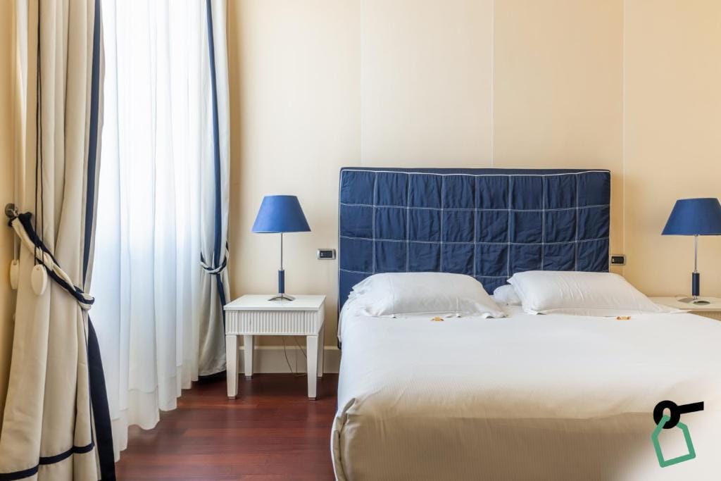 HOTIDAY Room Collection - Livorno Mascagni — 2