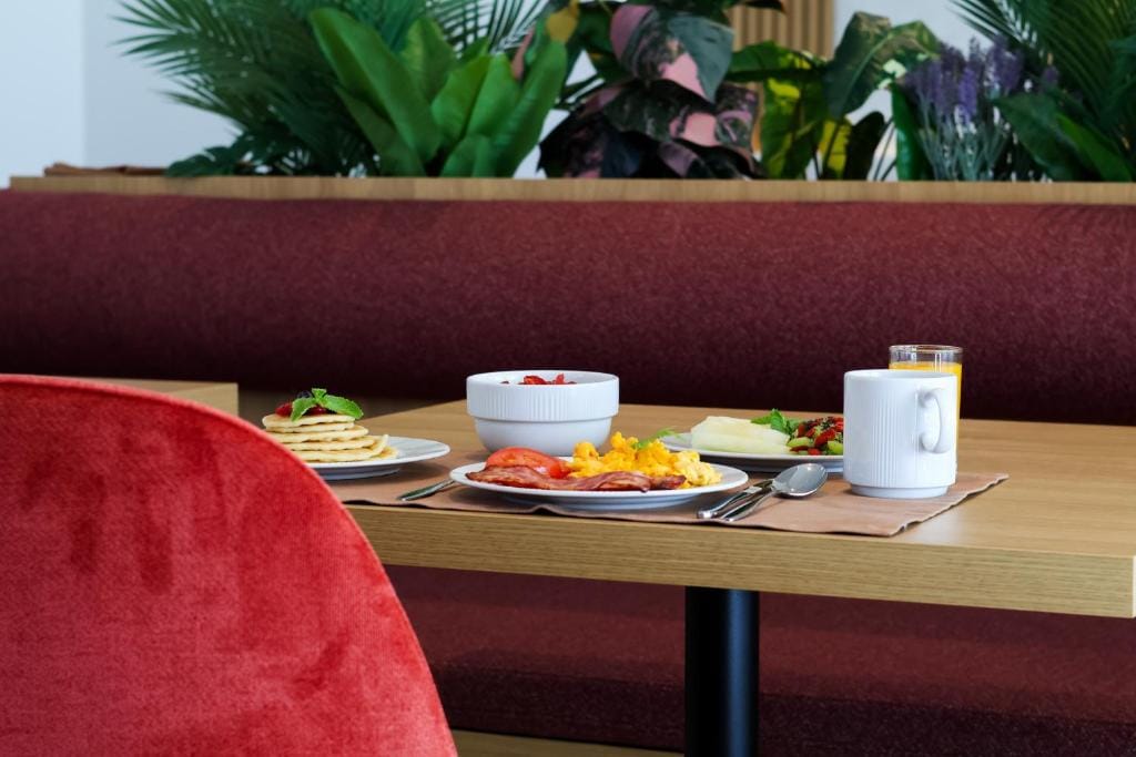 Oporto Fly Hotel — 4