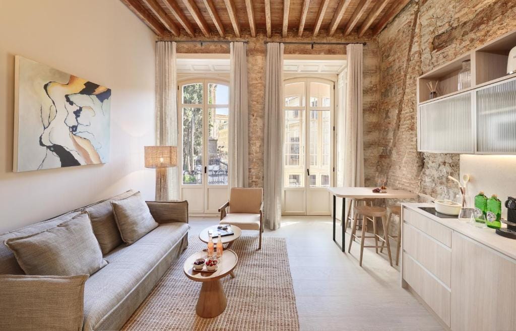 Coeo Santa Maria Cathedral Signature Apartments — 4