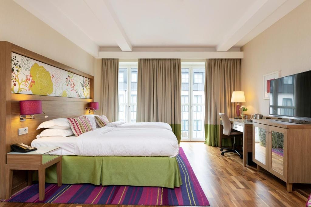 Elite Hotel Esplanade — 4