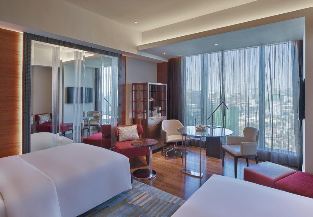 Grand Hyatt Manila — 2