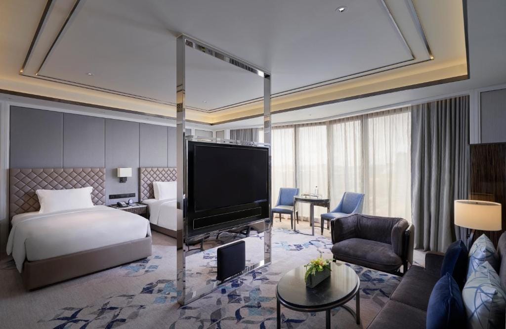 Hotel Okura Manila at Newport World Resorts — 4