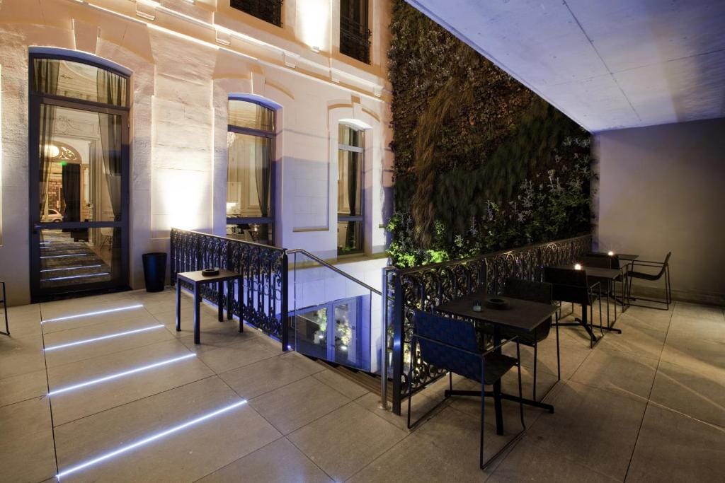 Hotel C2 — 5