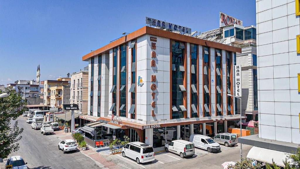 Kar Hotel — 1