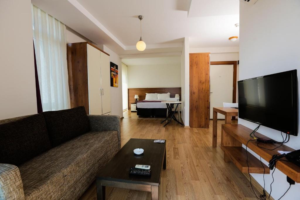 Upart Home — 4