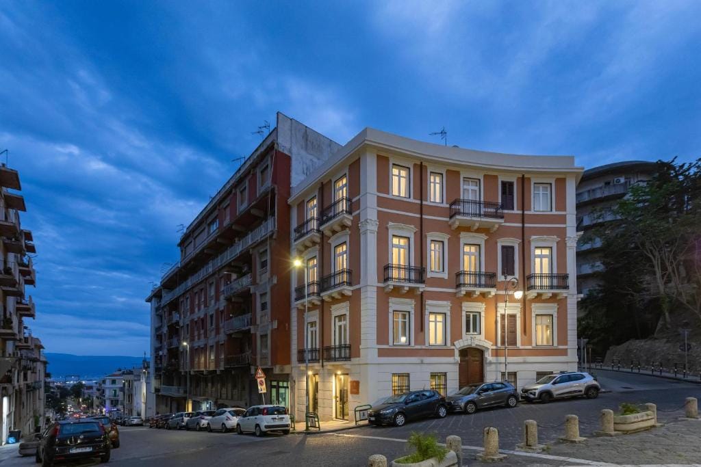 Best Western Plus Fontana Falconieri Hotel — 1