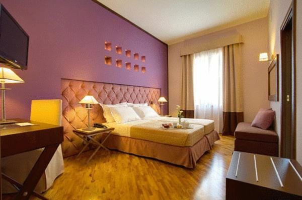 Hotel Messenion — 1