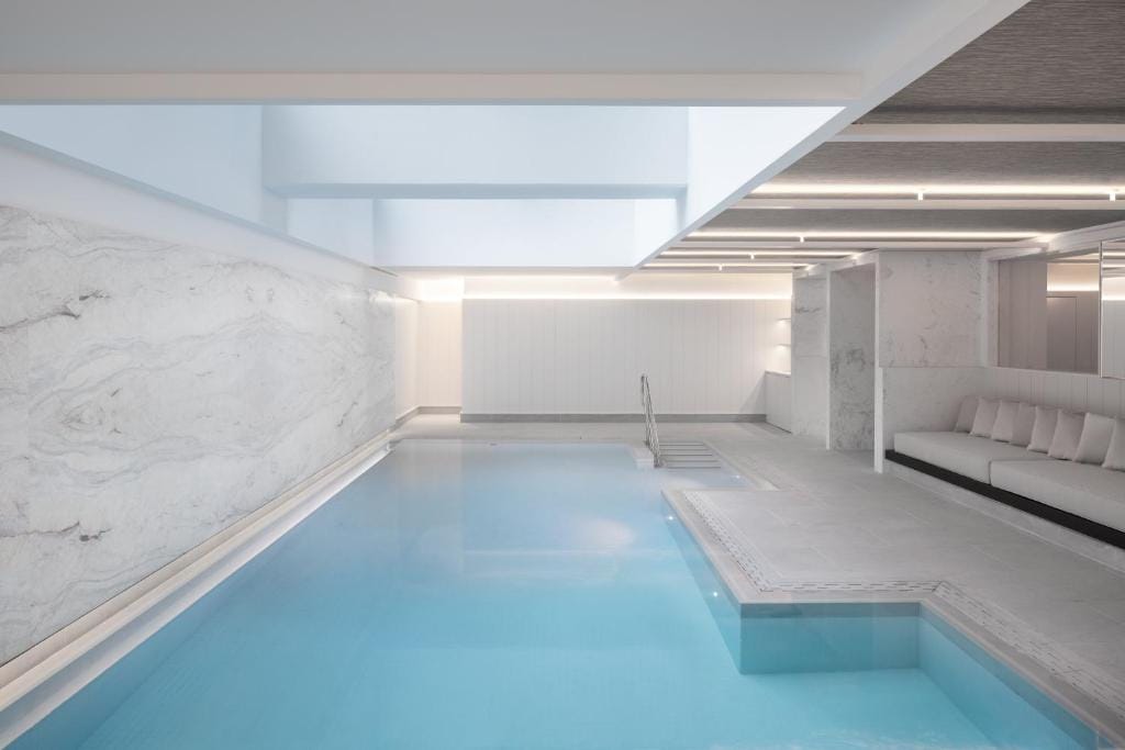 Four Seasons Hotel Montreal — 4