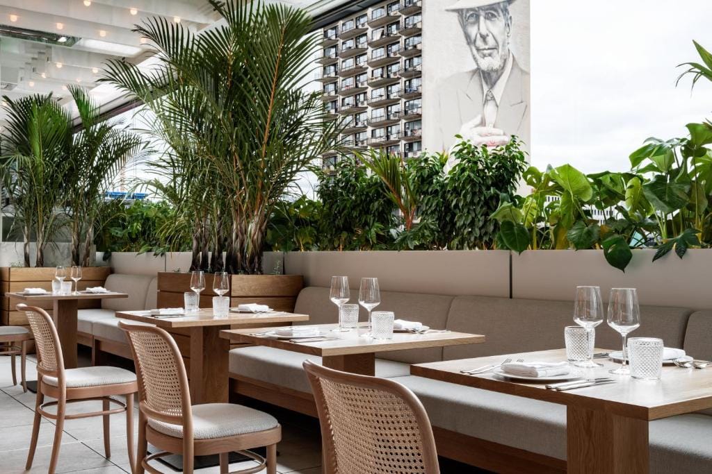Four Seasons Hotel Montreal — 5
