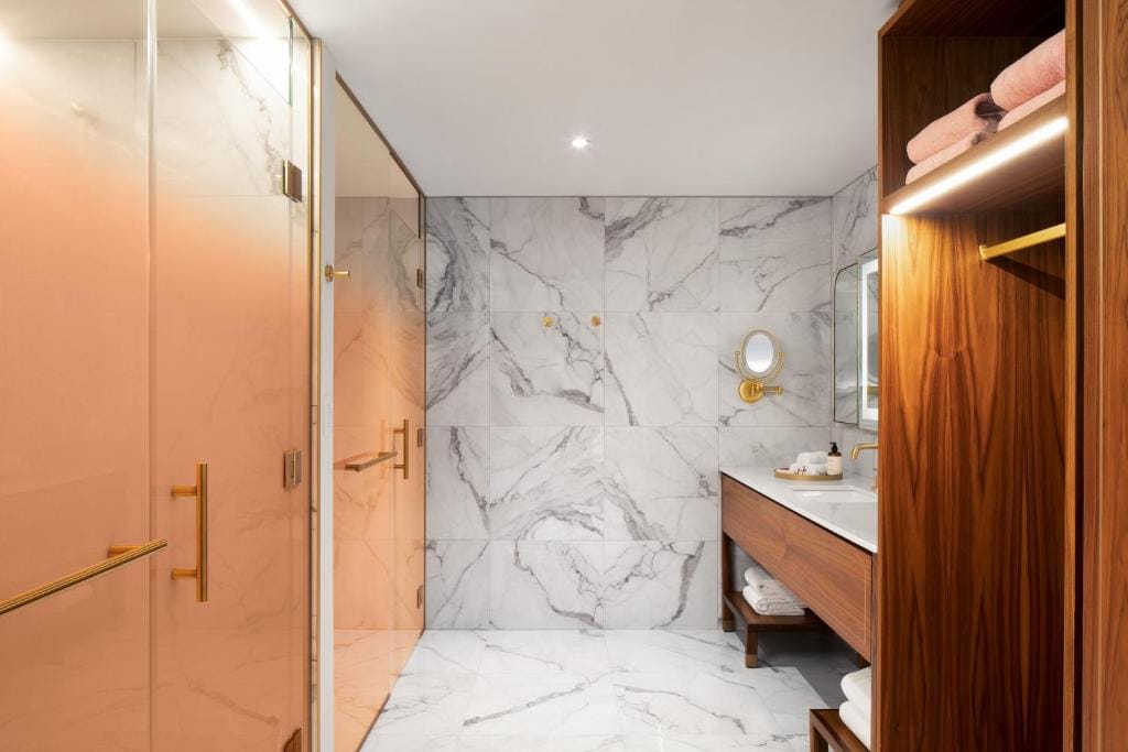 HONEYROSE Hotel, Montreal, a Tribute Portfolio Hotel — 4