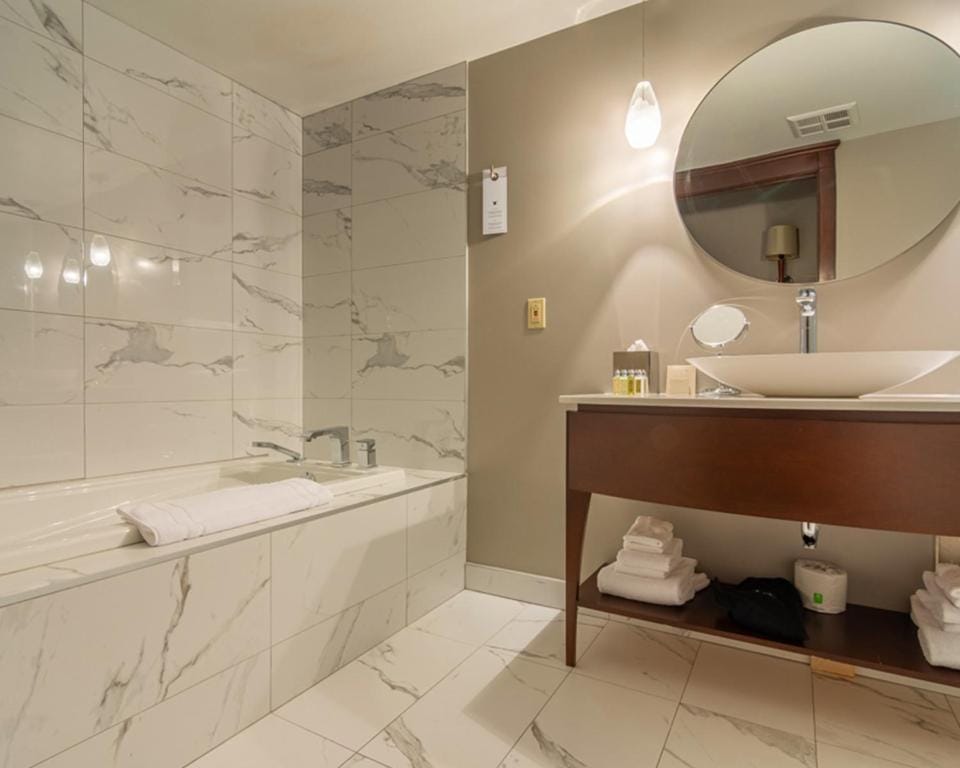 Hôtel Saint-Sulpice — 2