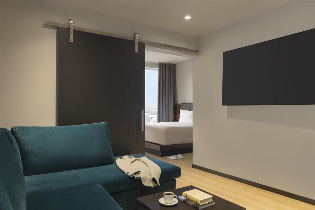 Hyatt Centric Montreal — 4