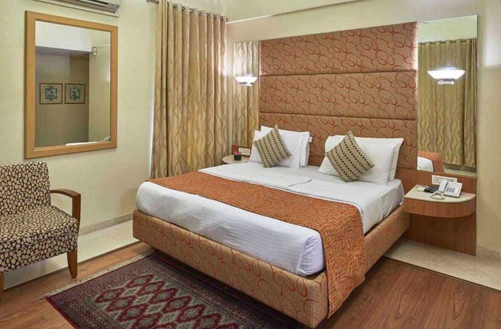 Astoria Hotel — 2