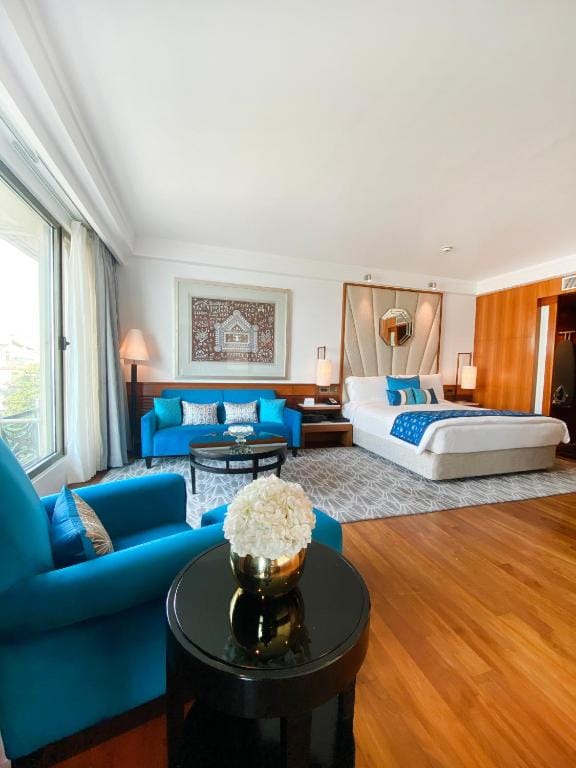 InterContinental Marine Drive Mumbai by IHG — 4