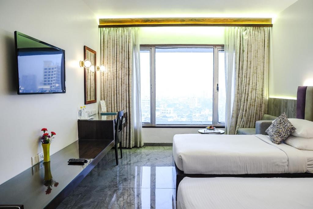 Krishna Palace Hotel — 5