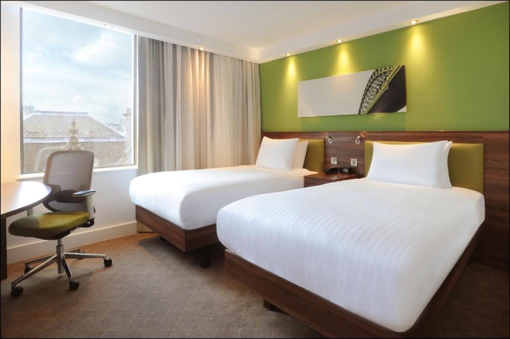 Hampton by Hilton Newcastle — 5