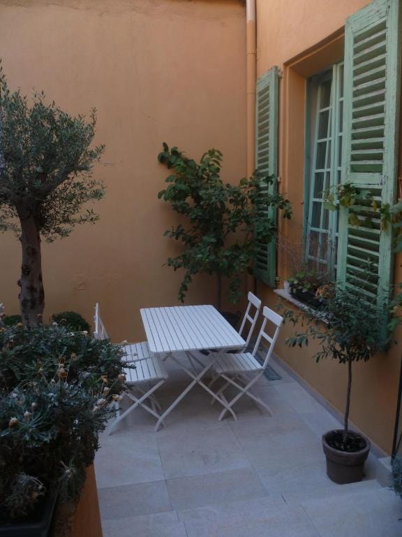 Hotel Rossetti — 1