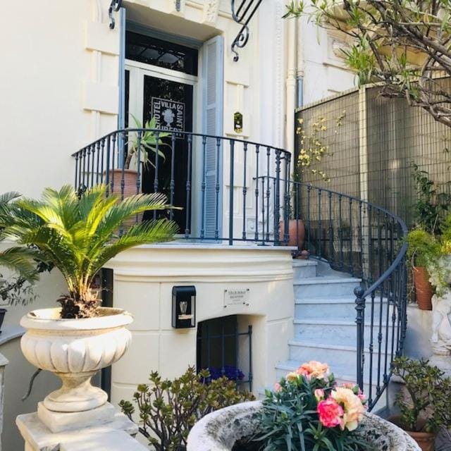 Villa Saint Hubert — 1