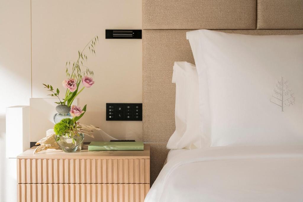 Four Seasons Hotel Osaka — 4