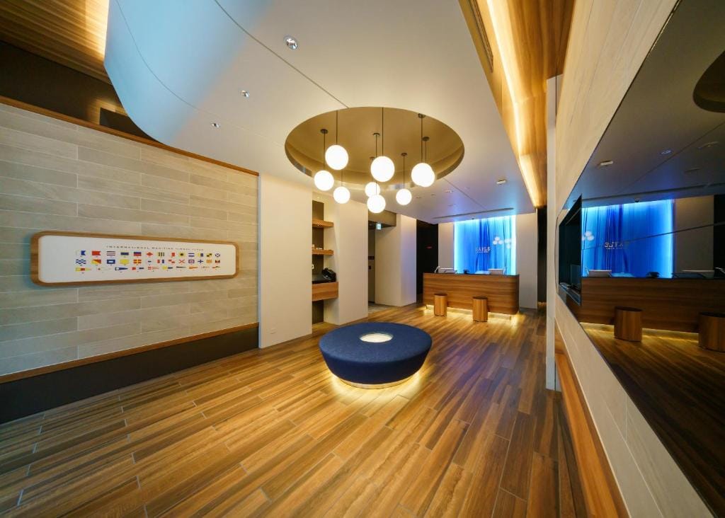 HOTEL SAILS — 4
