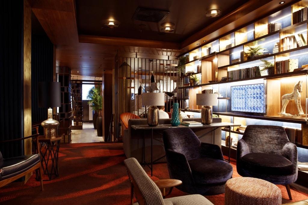 Clarion Hotel The Hub — 2