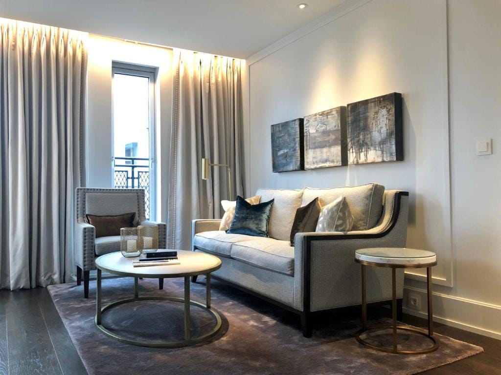 Hotel Continental — 4