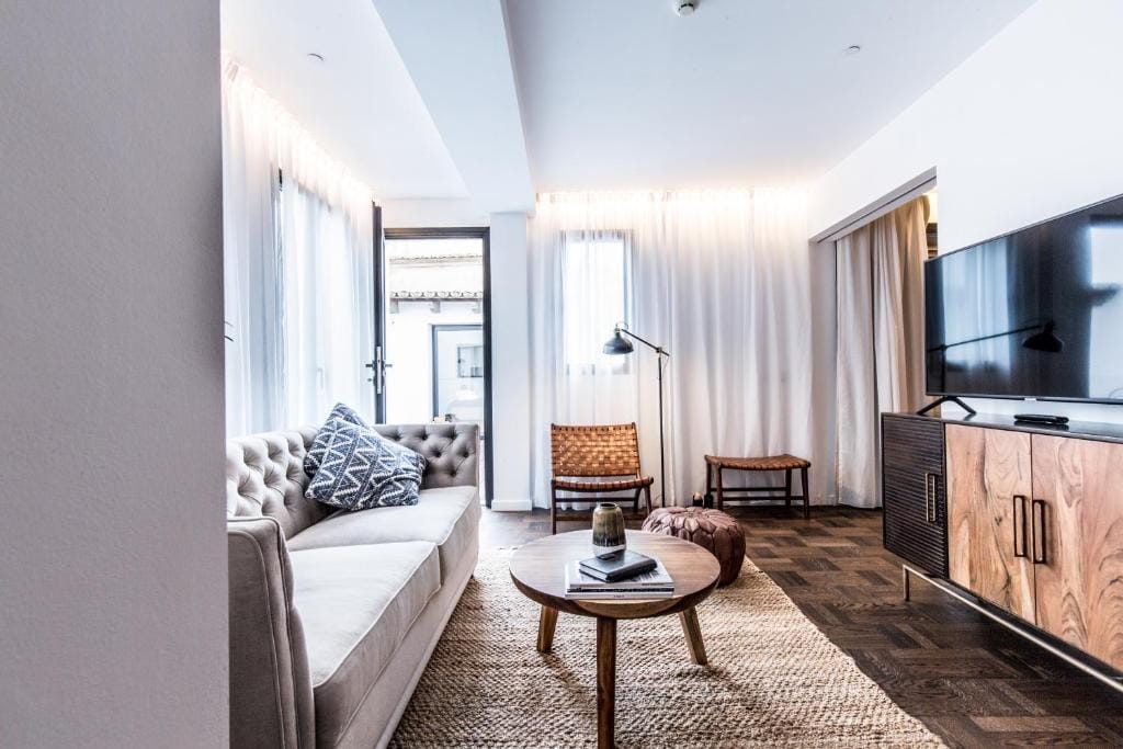 Terreno Suites — 5