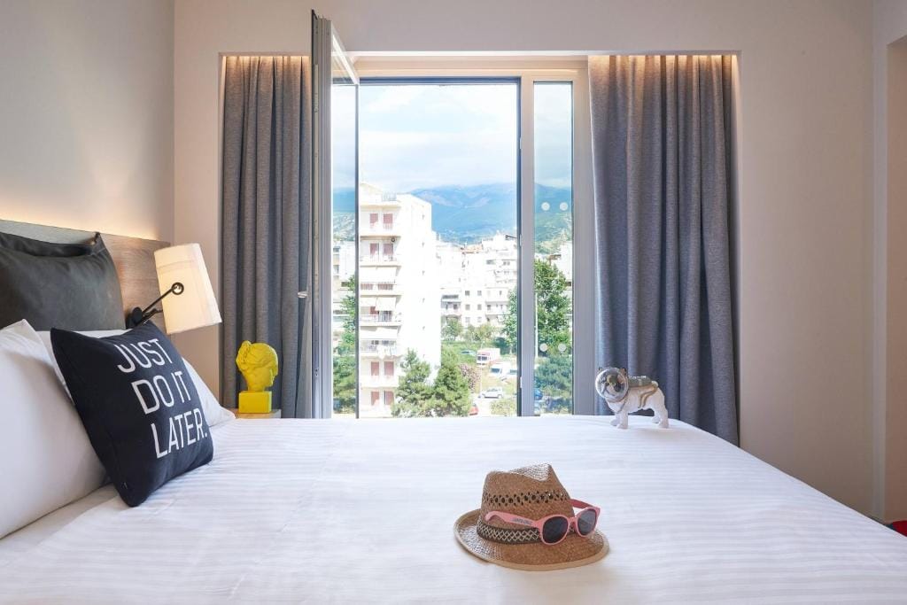 Moxy Patra Marina — 2