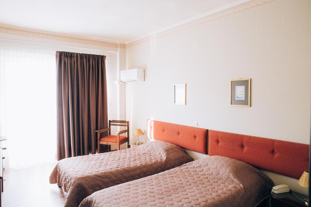 Tzaki hotel & restaurant Patras — 2