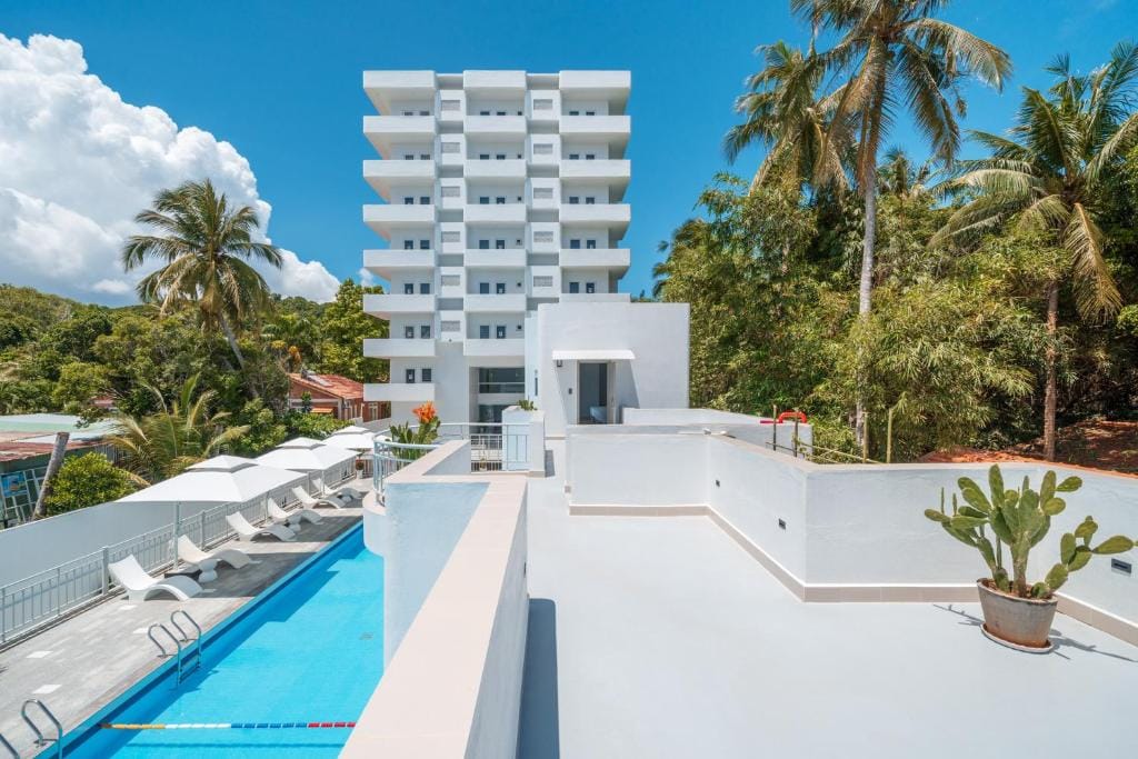 The Up Hotel Phu Quoc Island - The Poolside Escape — 2