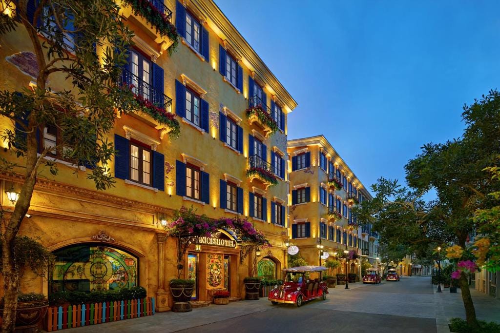 Venice Hotel Phu Quoc - Free Airport Shuttle & Sunset Town Tour — 2
