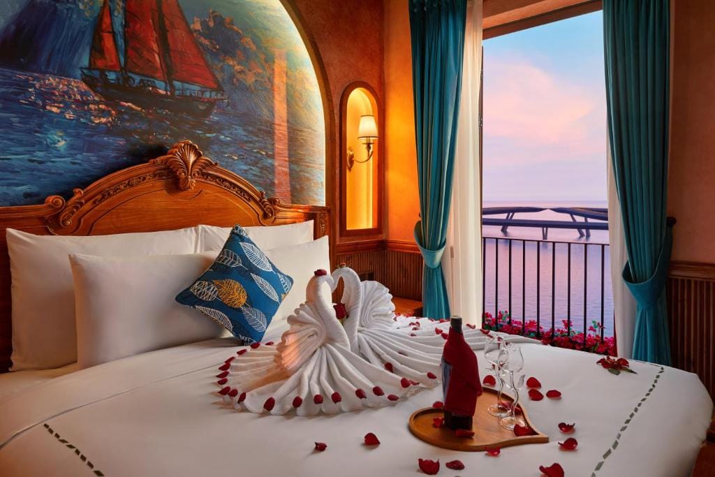 Venice Hotel Phu Quoc - Free Airport Shuttle & Sunset Town Tour — 3