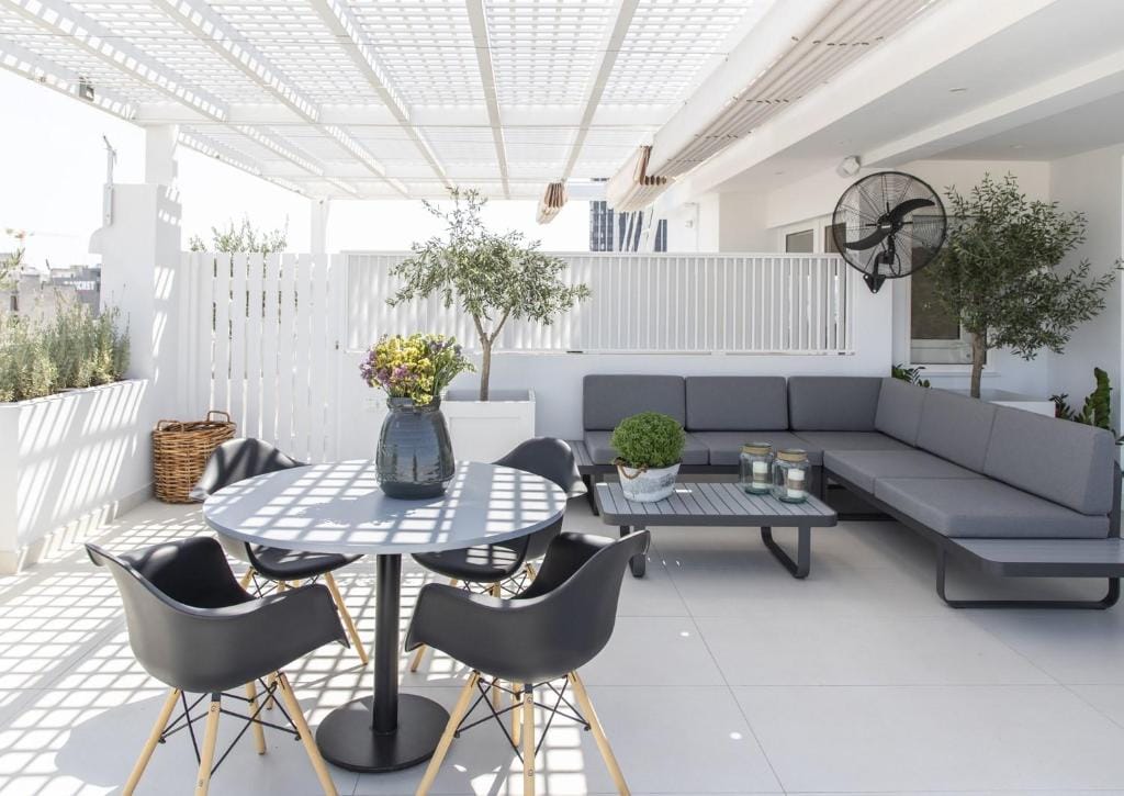 Gallery Suites & Residences Piraeus — 5