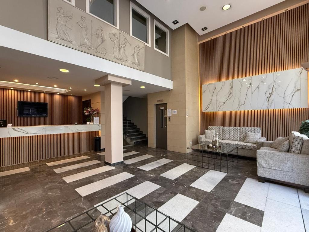 Glaros Hotel — 1