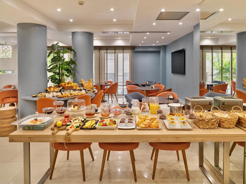 Phidias Piraeus Hotel — 2